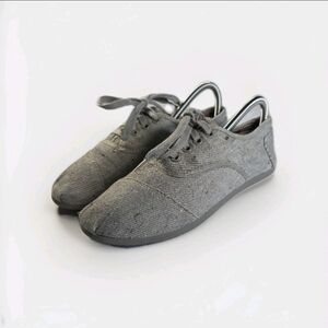 TOMS Gray Casual Women's 7.5 Shoes
